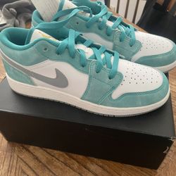 Air Jordan Low 1 SE