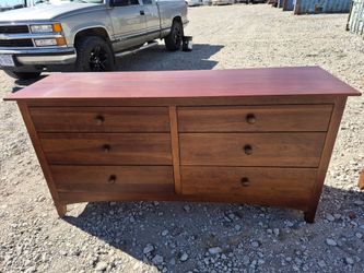 Queen bedroom set