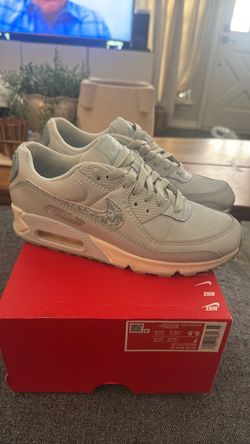 Women’s Air Max 90 size 7