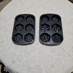 Set Of 2 Nordic Ware Bunt Pans