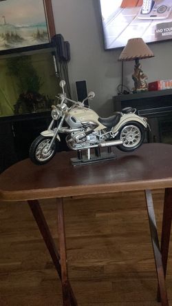 BMW Motorcycle Diecast Scale Model