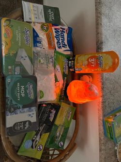 Almost new swiffer bundle