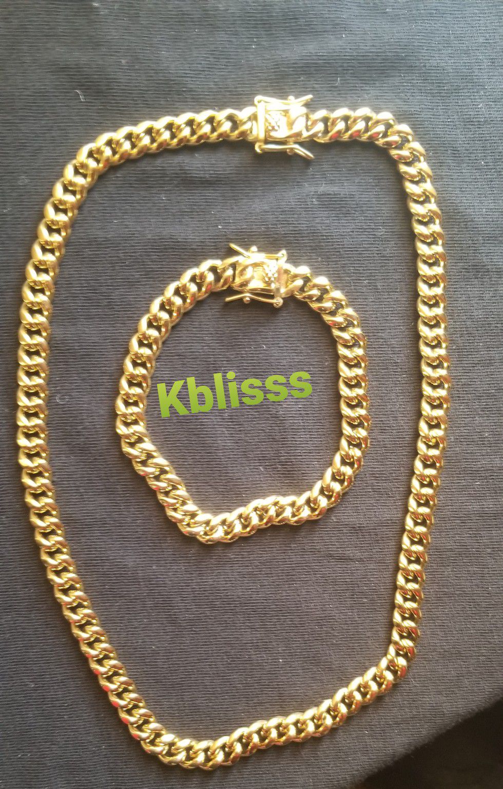 🔥🔥🔥14k Gold Plated Miami Cuban Link Chain and Bracelet Set....Available for Delivery 🚗🚚 or Pick up