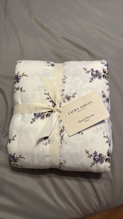 Laura Ashley Queen Flannel Sheet Set