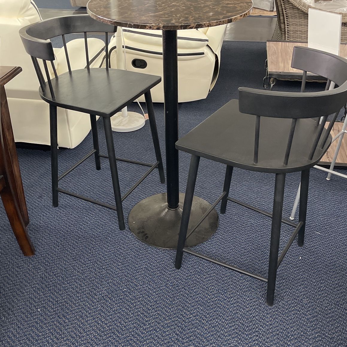 Bar Height Round Table W/2 Counter Heights Chairs