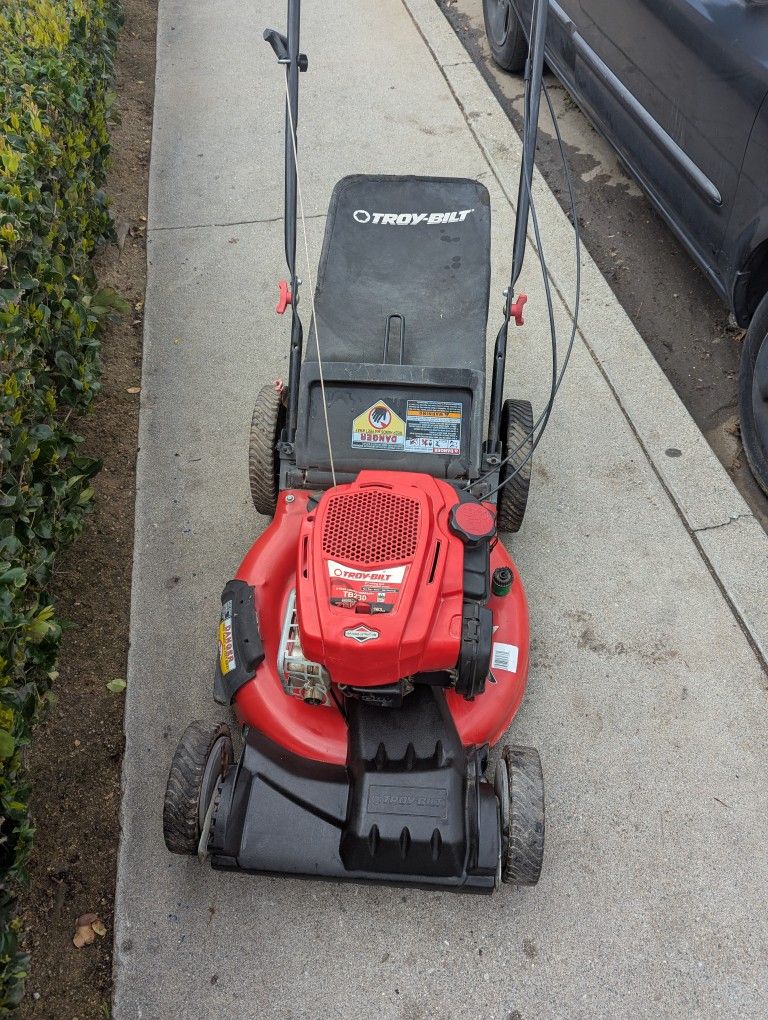 Troy Bilt Self Propelled Perfectly Working Condition Tested Before