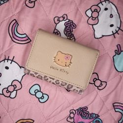 Sanrio Hello Kitty Cheetah Leopard? Wallet Gold Ware