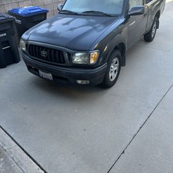 2002 Toyota Tacoma Very Reliable Work Truck, No Hidden Check Engine Lights, Smoke Done , Clean Title! $8750 OBO Manual Trans