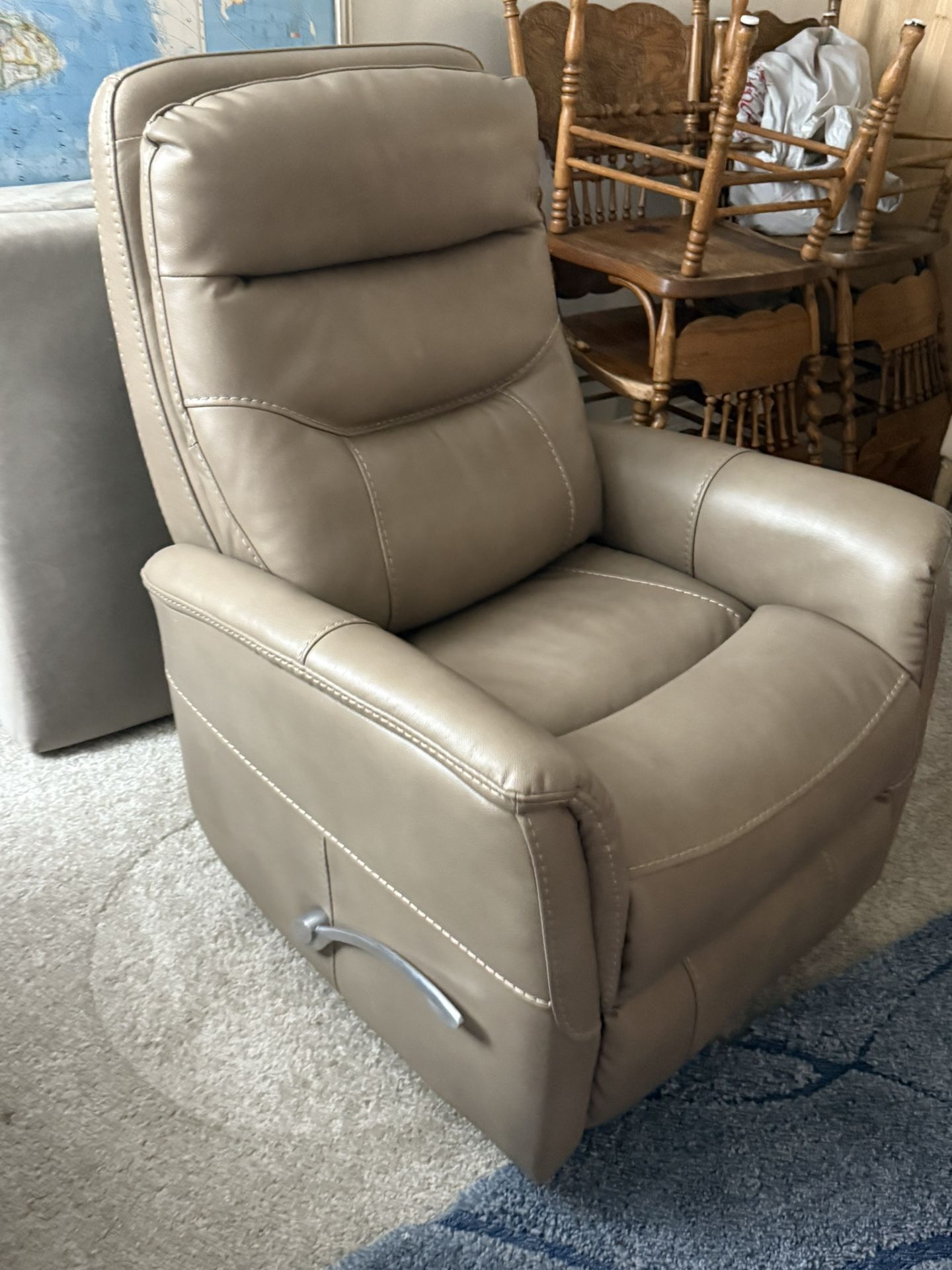 Jerome's furniture Peyton glider swivel recliner