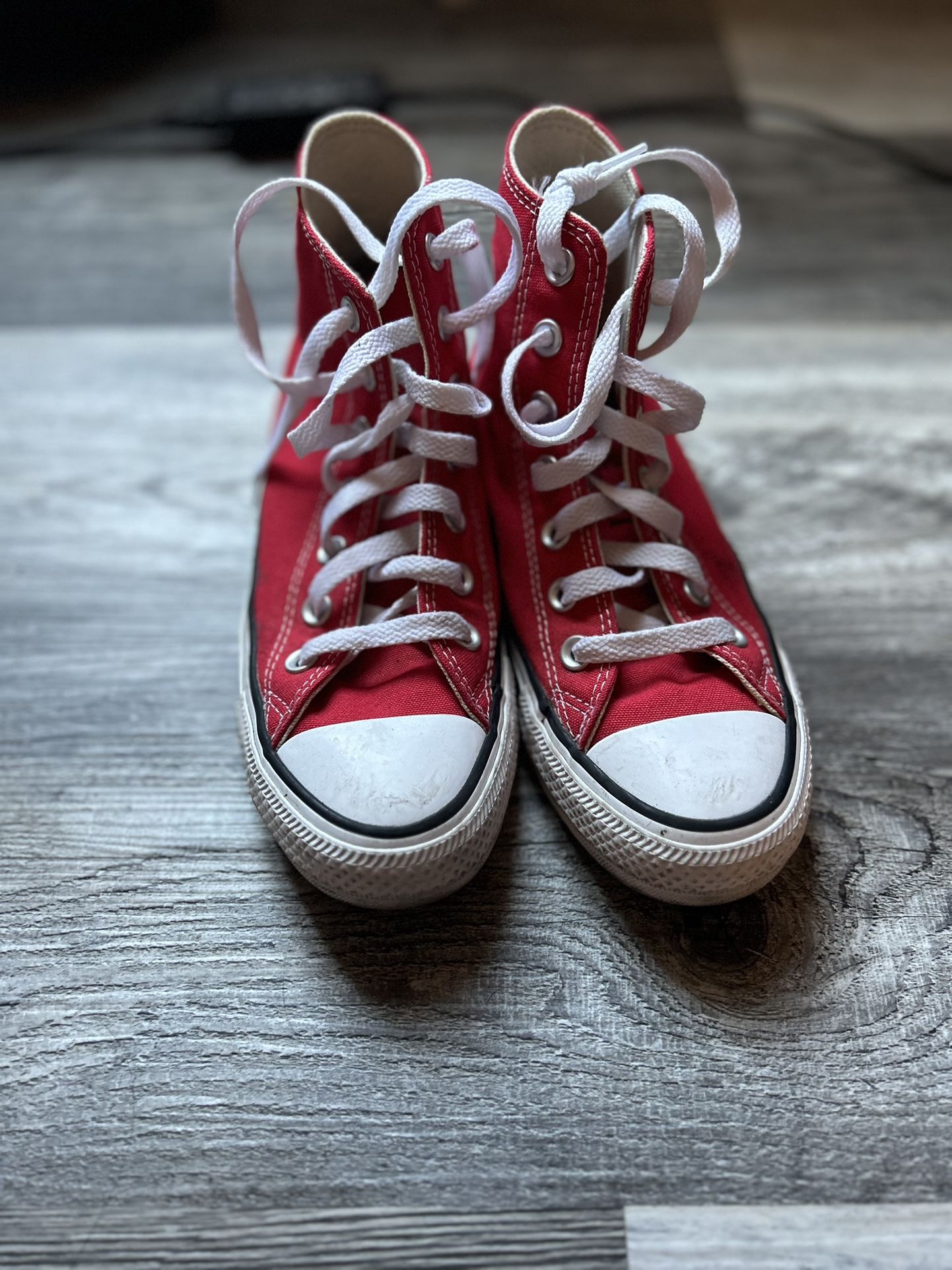 Red Converse 