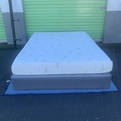 Queen Size Bed Plus Metal Frame