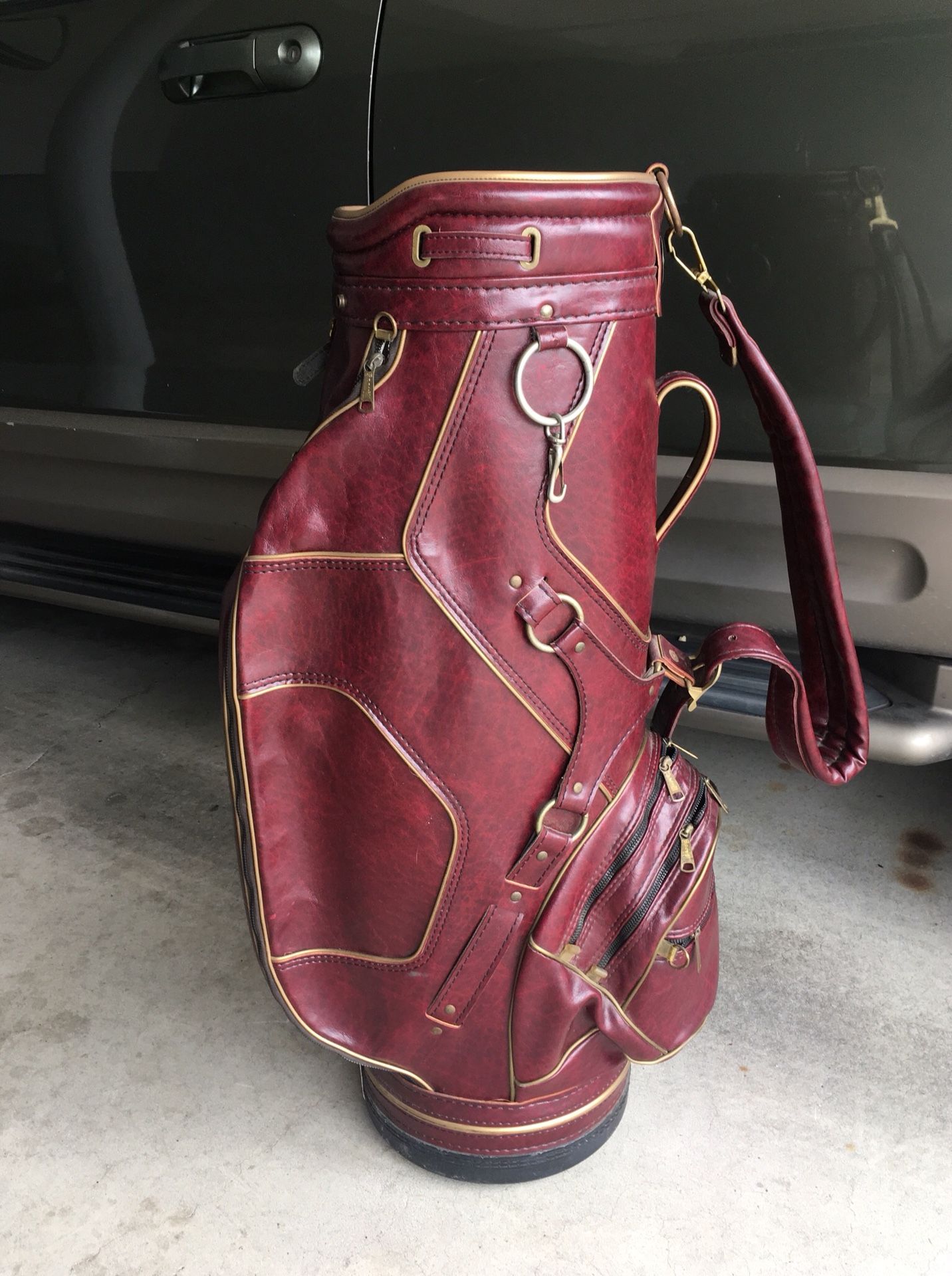 ** Vintage Walter Hagen Scovill Golf Bag**