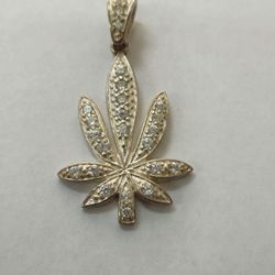 Silver CZ Stone Weed Leaf Charm 🍃 