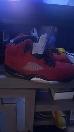 Jordan 5 raging bull 10.5