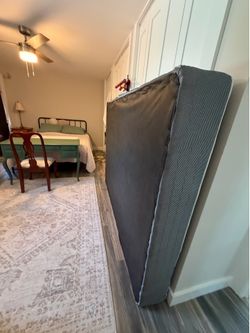 Queen boxspring