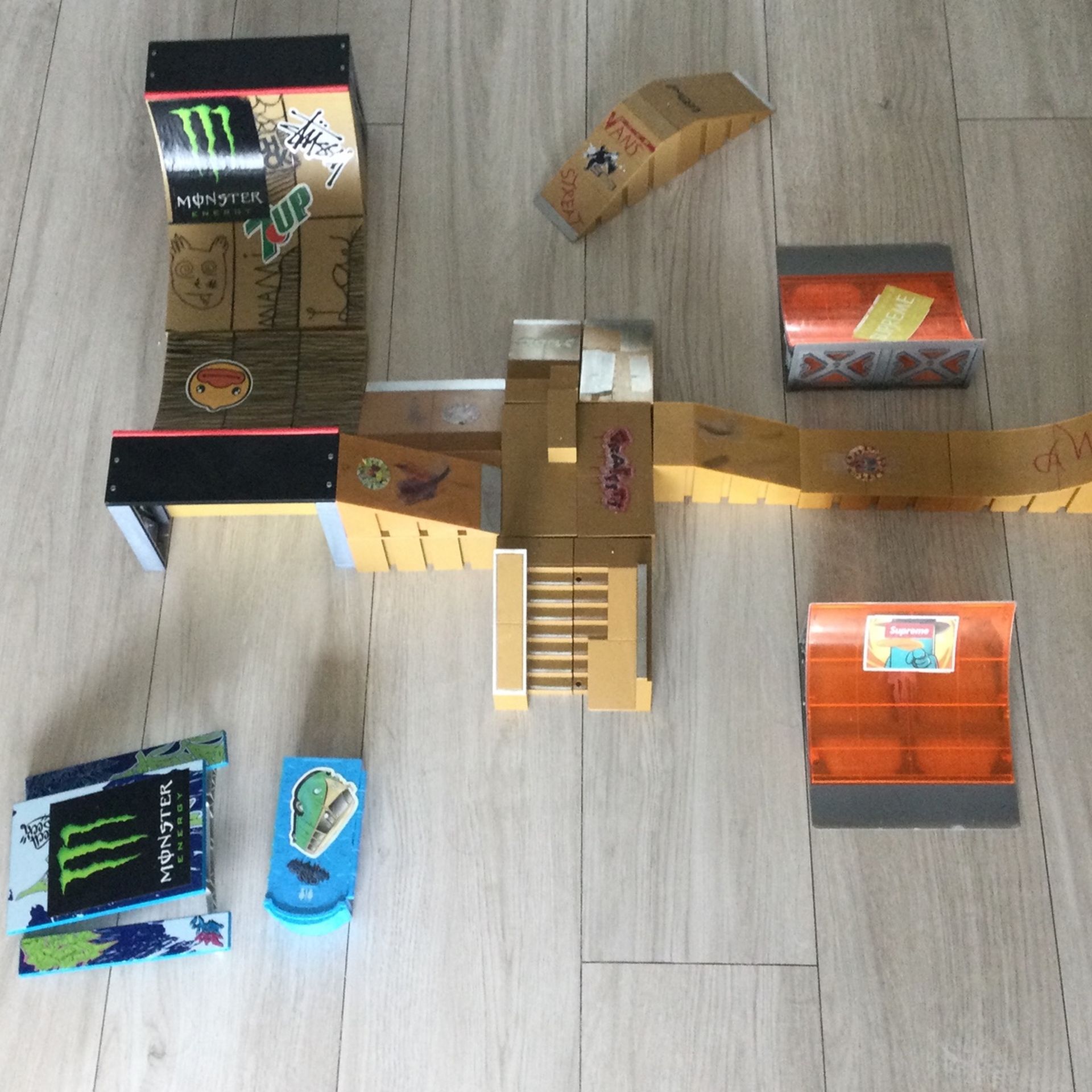 finger skate park Teck Deck