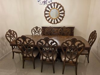 Dining room set