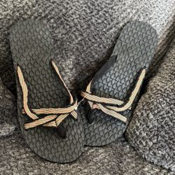 Volcom Women CNCRSE Thong Sandal