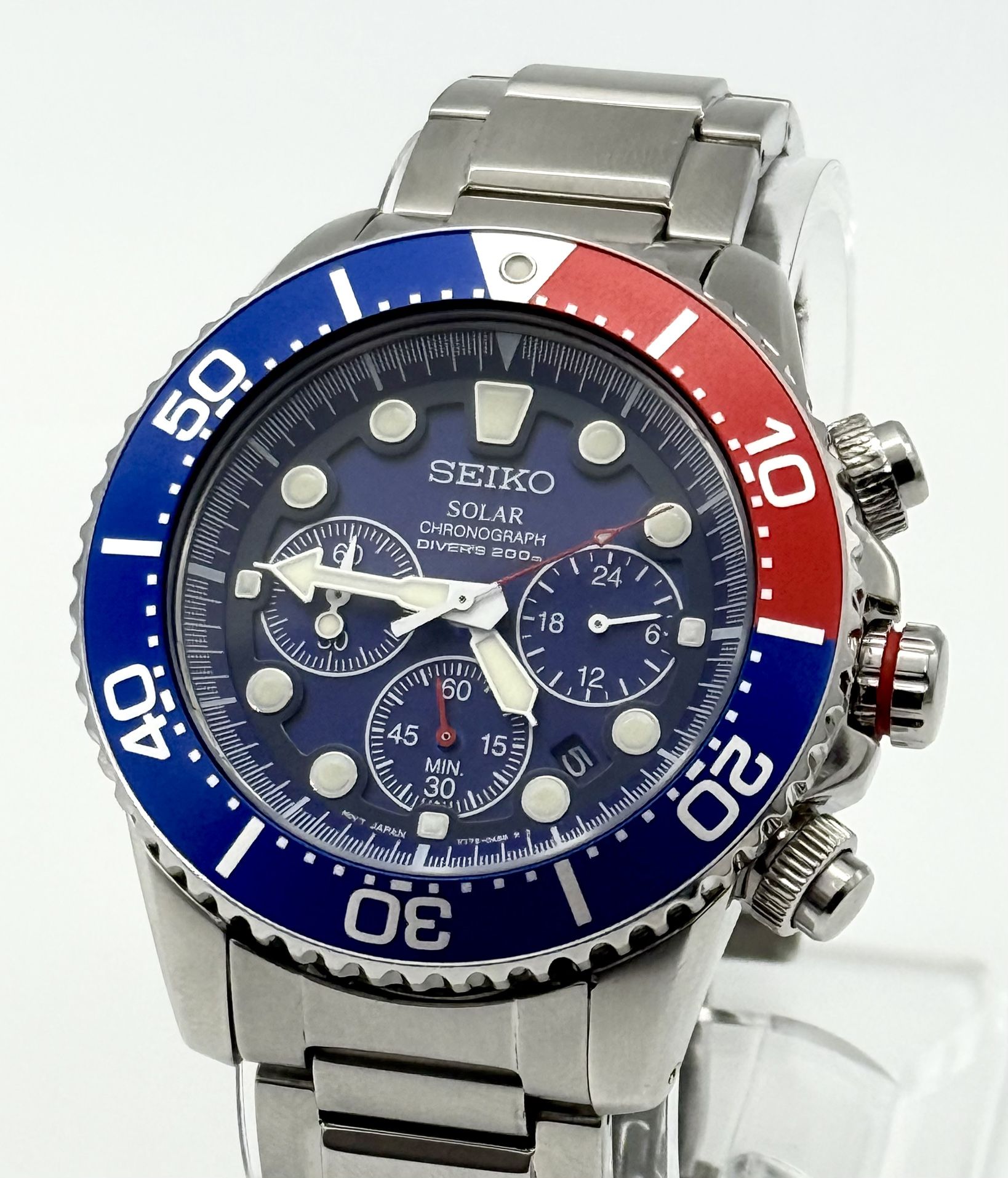 Vintage Seiko Solar divers watch, 46mm size case, 7in size wrist bracelet