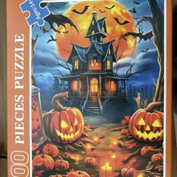 500 Piece Halloween puzzle