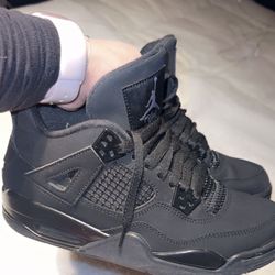 Air Jordan 4 Black Cat