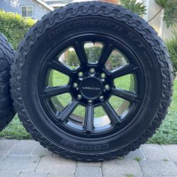 8 Lug Nut Rims & TIRES/ Rines & LLANTAS De 8 birlos (8x180) Size: 20”