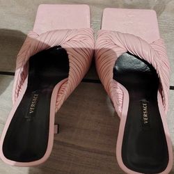 Versace Plissé Nappa Leather Heels Size 6