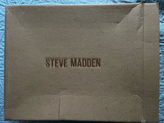 (NEW NEVER WORN)Steve Madden Zerodays sneaker boot.