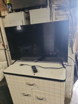 Element 32" Roku tv