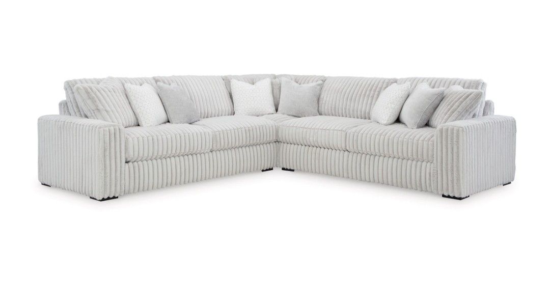 Fluffy Sectional With Oversized Chaised Price Is Negotiable Moving Out Of State Barely Used Have Had For 6 Months