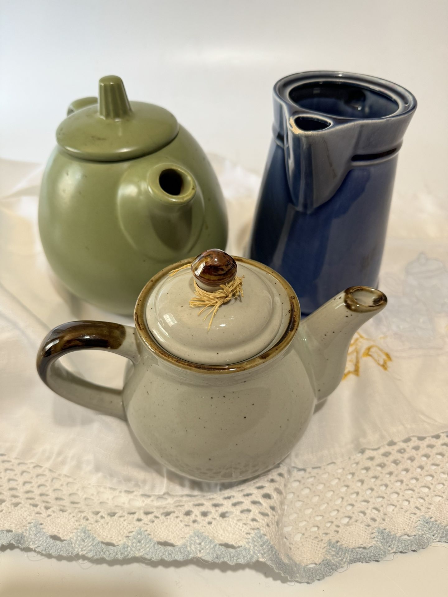 3 Ceramic Tea Pots