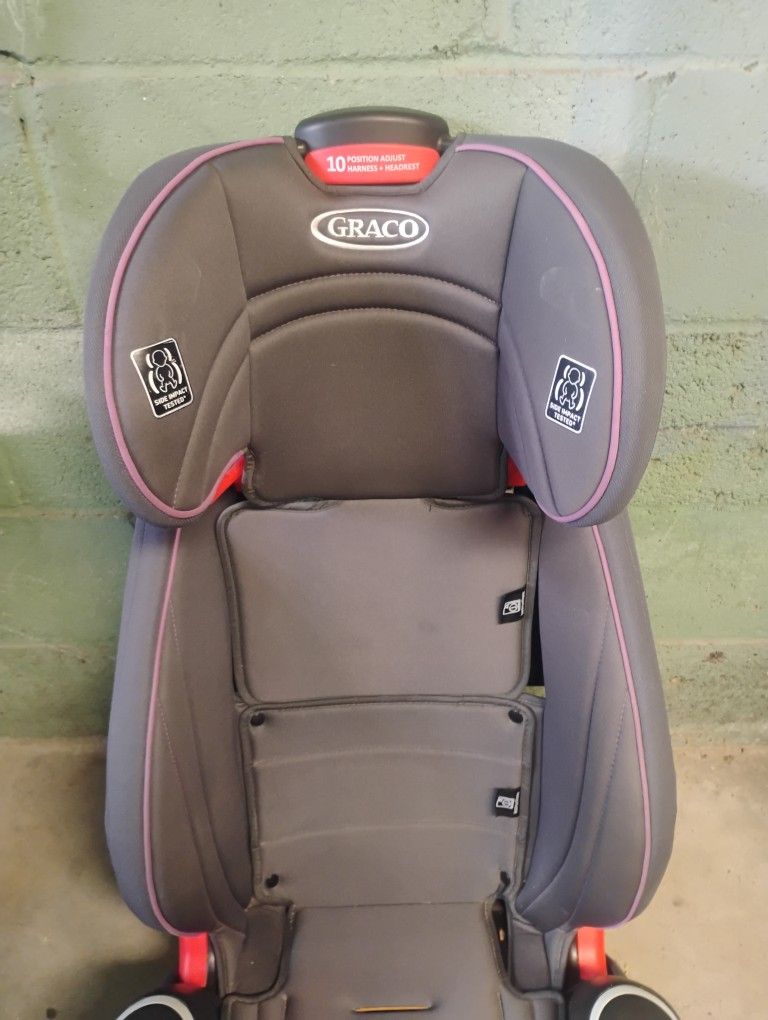 Graco Atlas 3 In 1 Car Seat. $30
