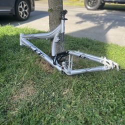 Giant VT One 18.5” Mountain Bike Frame