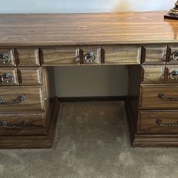 Desk For Sale. Perfect Condition
