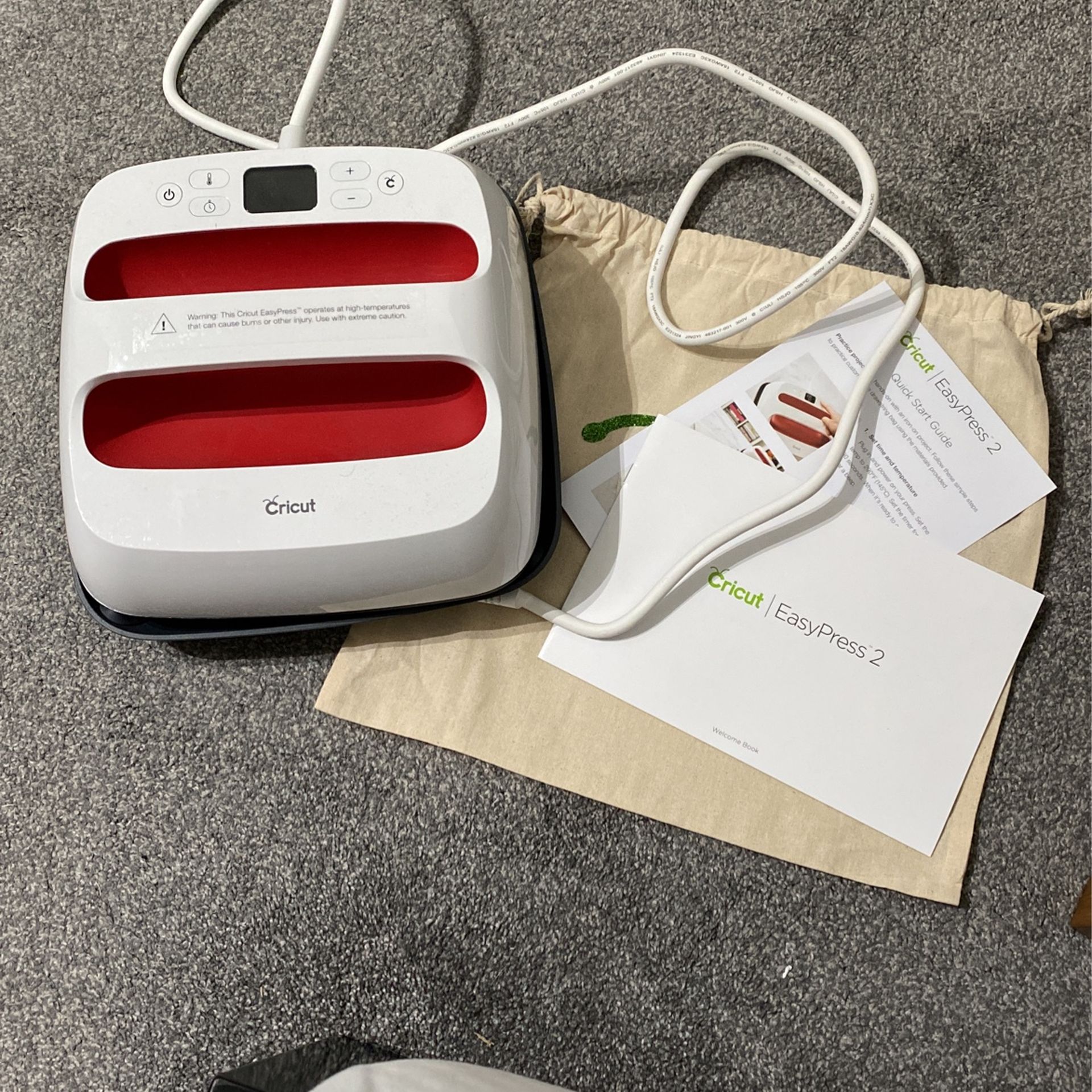 Cricut Easy Press 2 Heat Press for Sale in Cypress, CA - OfferUp