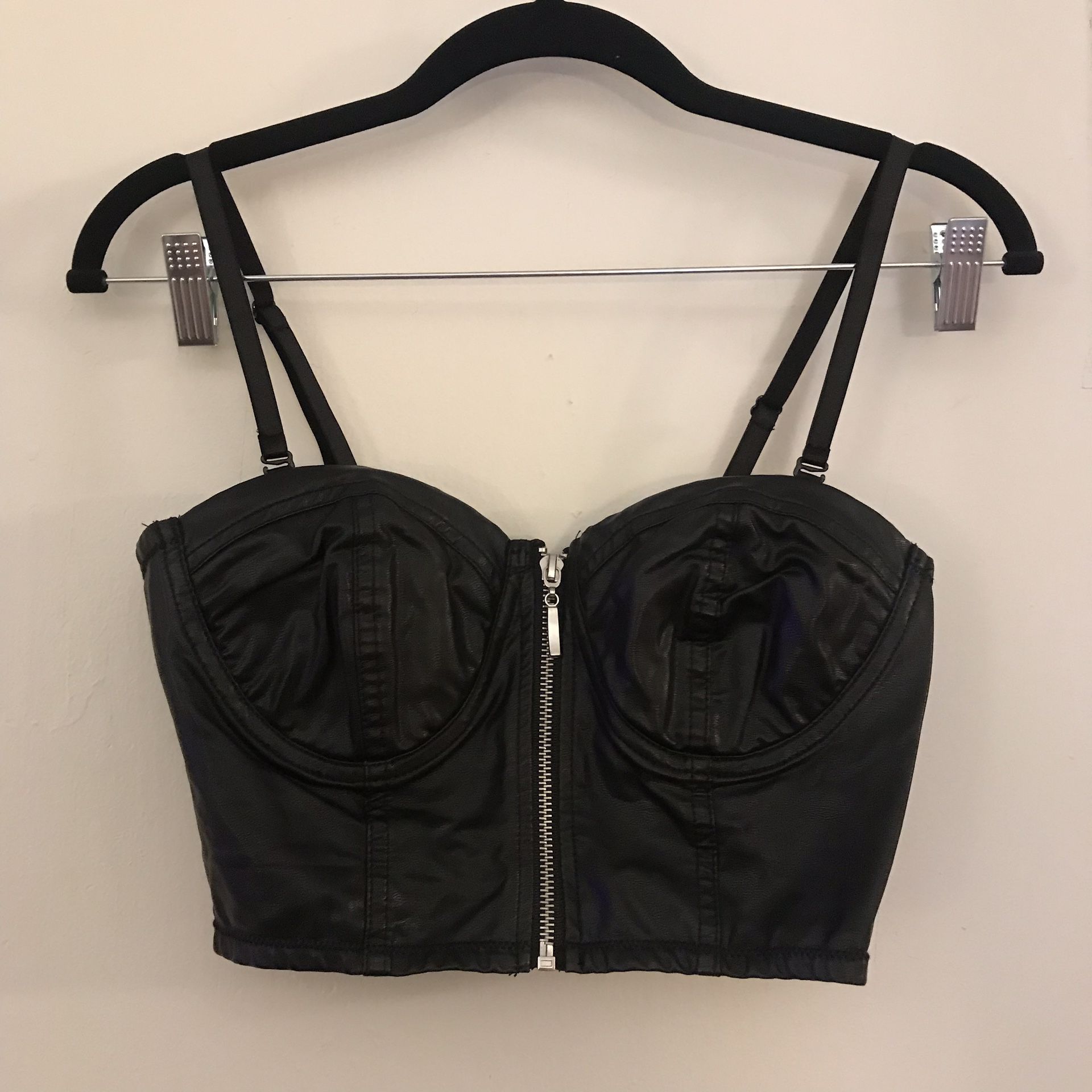 Forever21 Black Bustier in Size Large