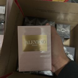 Valentino Donna Perfume/Cologne