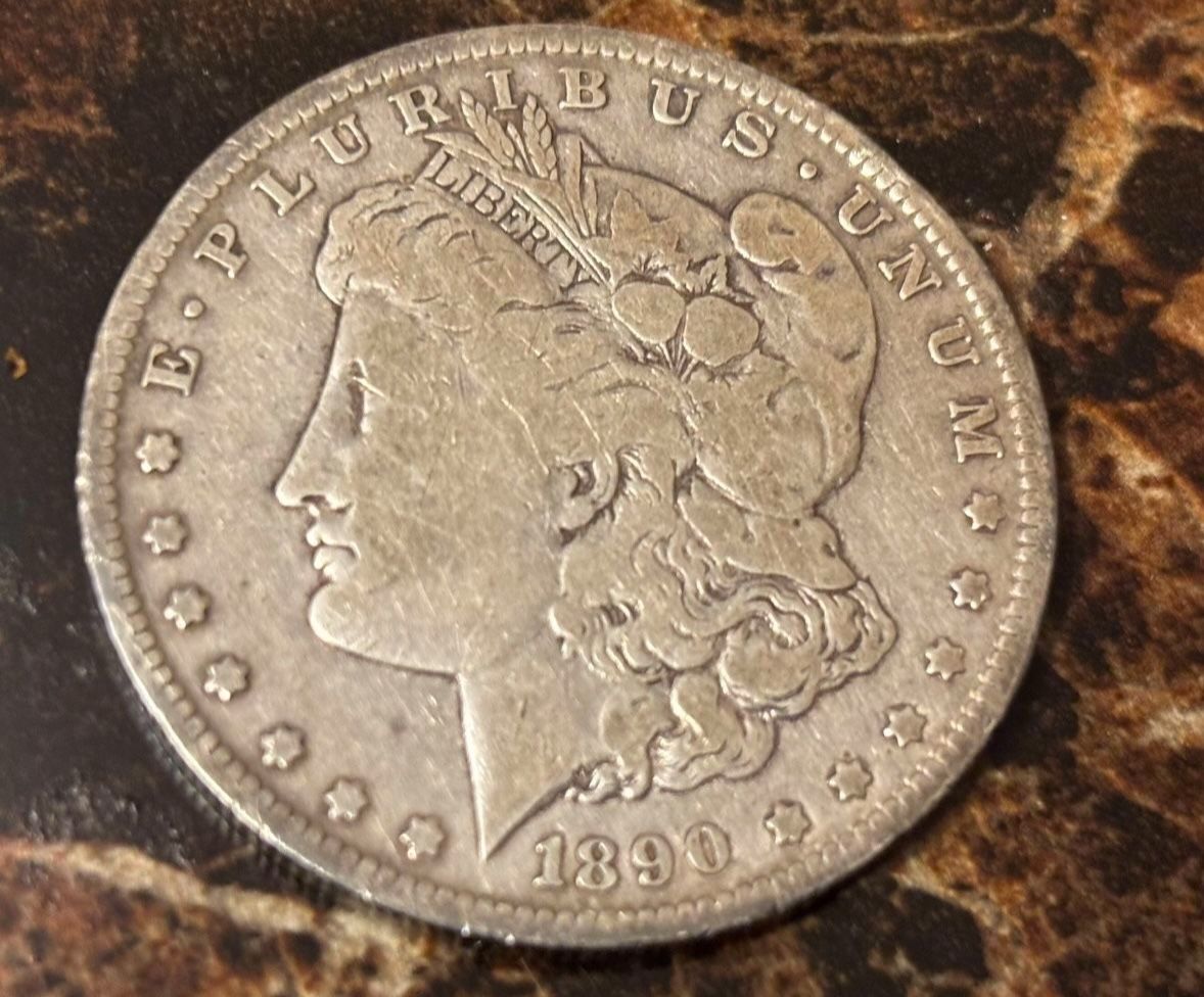 $1 1890 O. Morgan Silver Dollar. Collectible Coin USA