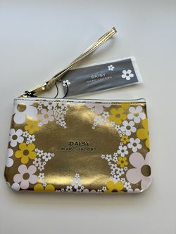 Brand new Marc Jacobs Wristlet