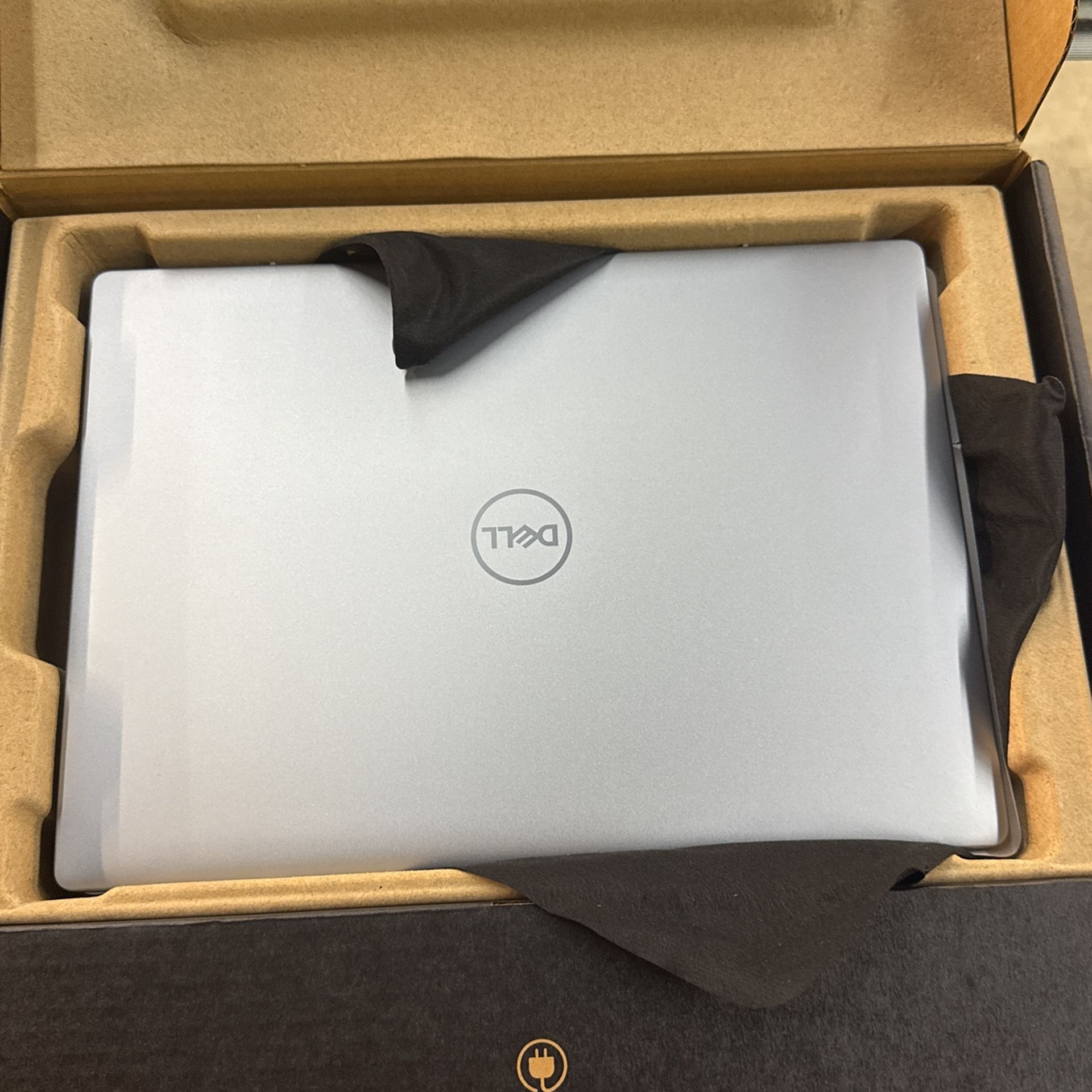 Dell Laptop 💻