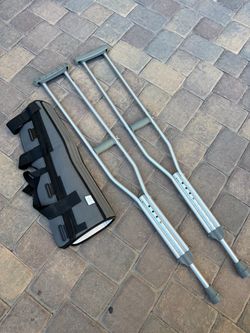 Crutches & Leg Brace
