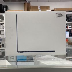 15” MacBook Air M3 8gb/512gb SSD Open Box