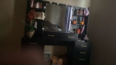 Vanity color negro