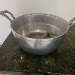 A Cooking Pot Cast Iron