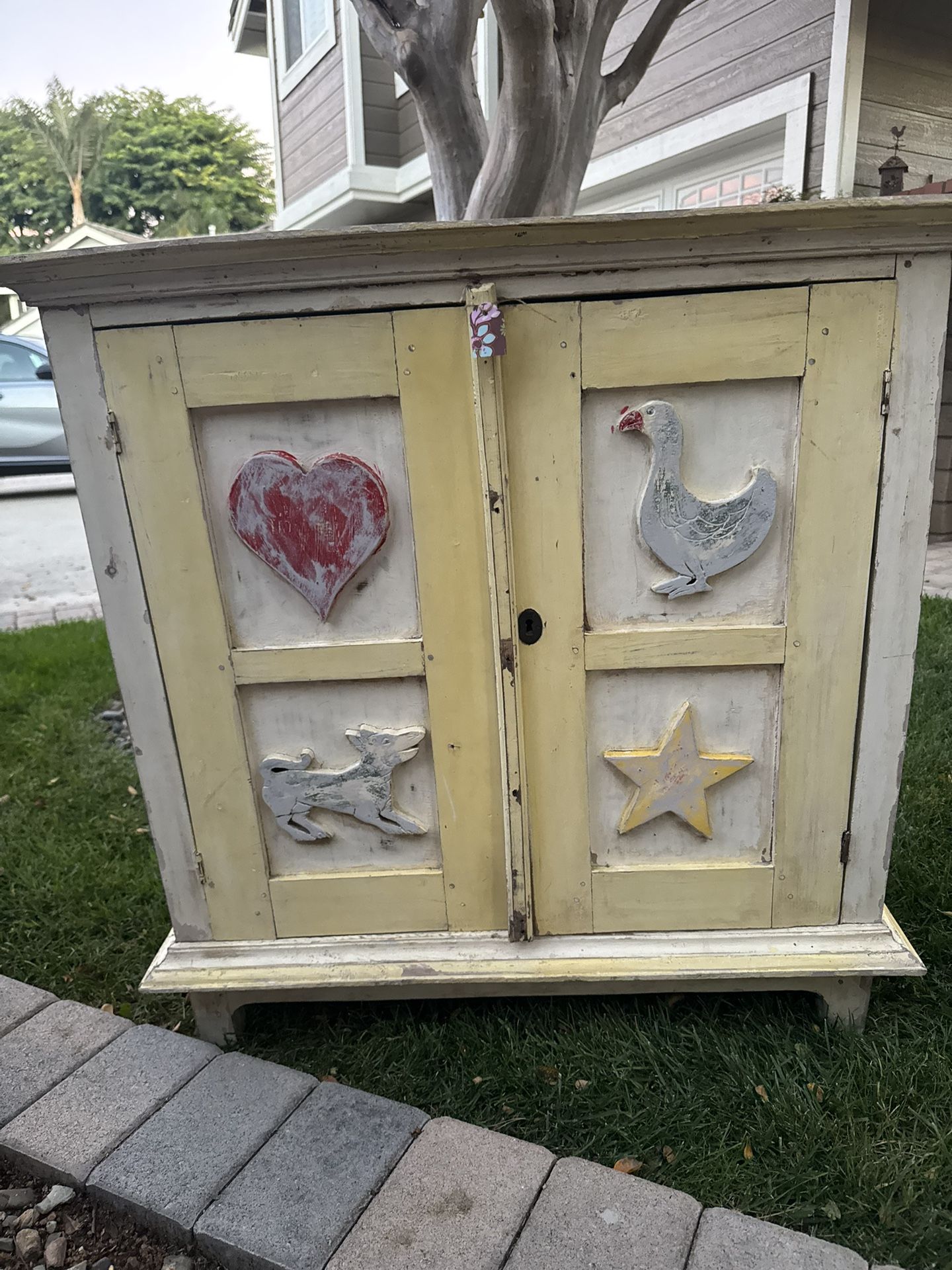 Nursery cabinet