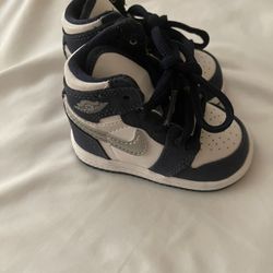 Jordan Retro 1 Navy White 3c