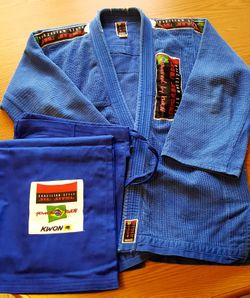Kwon Gi, Judo, Jujitsu, Jiu-jitsu, Martial Art. Good used Conditon