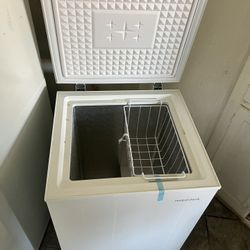 Deep Freezer 