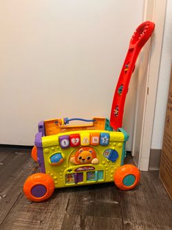 V TECH ACTIVITY WAGON