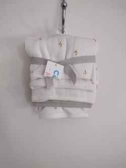 Brand New Baby Boy Carter's 6 Pack Wash Cloths $10 Cash Only Pick Up Only In Bakersfield In The 93308 Area No Holds 
